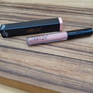 CLEARANCE! Laritzy Opaque Finish Lip Gloss: Verdict (Nude w/Pink Undertones) NIB